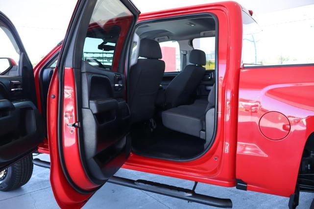 Photo of 2018 Red Chevrolet Silverado 1500
