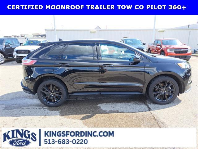 Photo of 2024 Black Metallic Ford Edge