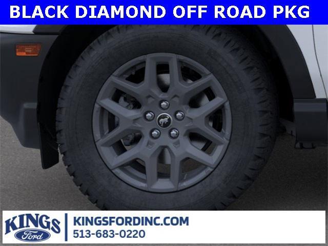 Photo of 2025 Oxford White Ford Bronco Sport