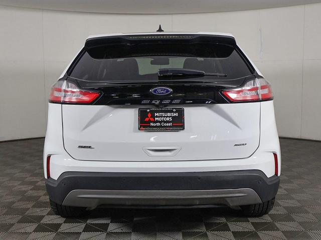 Photo of 2024 Oxford White Ford Edge