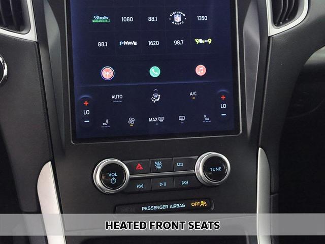 Photo of 2024 Oxford White Ford Edge
