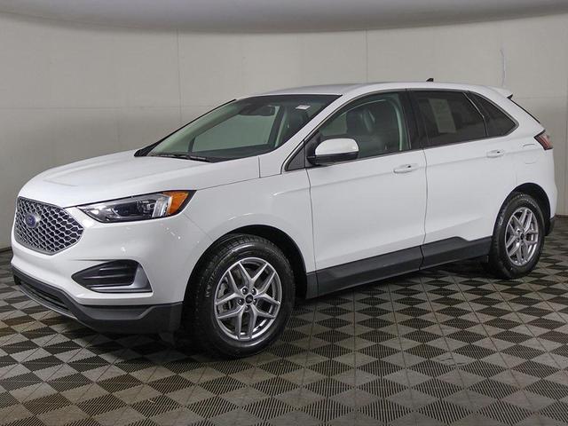 Photo of 2024 Oxford White Ford Edge