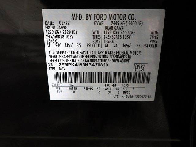 Photo of 2022 Agate Black Metallic Ford Edge