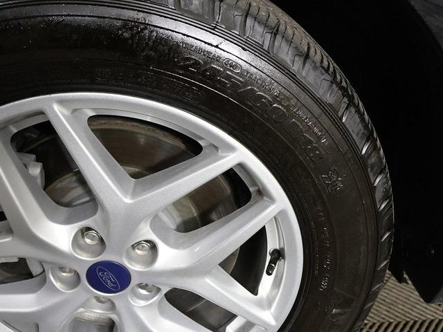 Photo of 2022 Agate Black Metallic Ford Edge