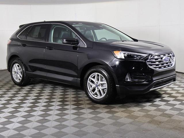 Photo of 2022 Agate Black Metallic Ford Edge