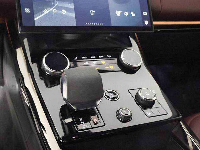 Photo of 2023 Gray Land Rover Range Rover Sport