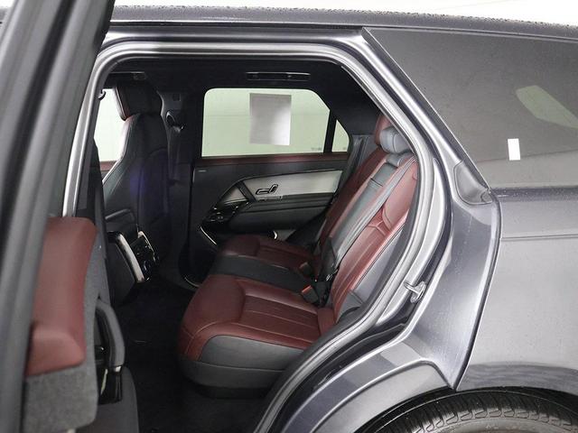 Photo of 2023 Gray Land Rover Range Rover Sport