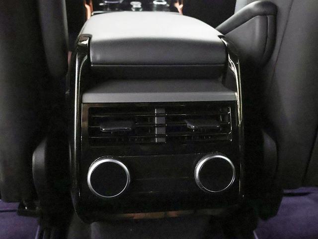 Photo of 2023 Gray Land Rover Range Rover Sport