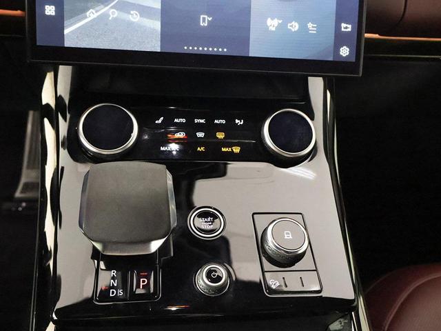 Photo of 2023 Gray Land Rover Range Rover Sport