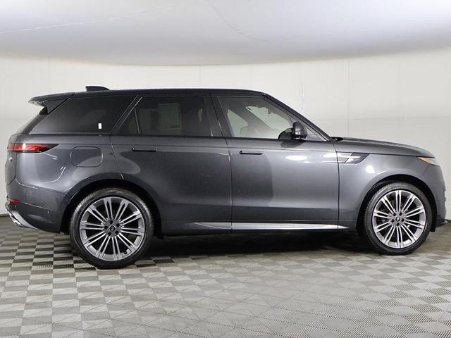 Photo of 2023 Gray Land Rover Range Rover Sport