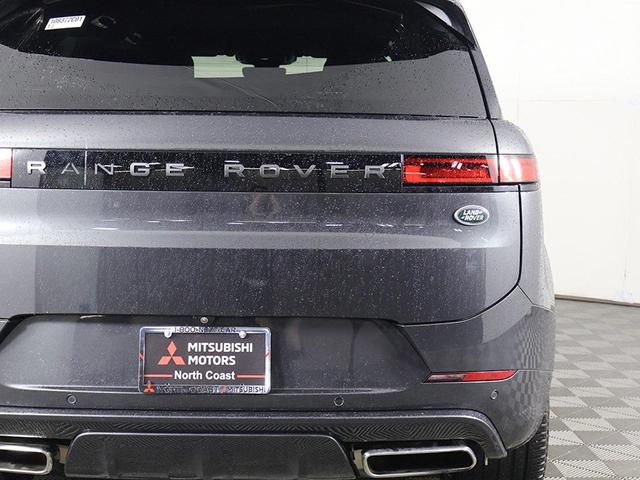 Photo of 2023 Gray Land Rover Range Rover Sport