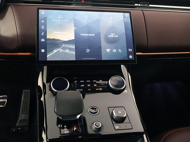 Photo of 2023 Gray Land Rover Range Rover Sport