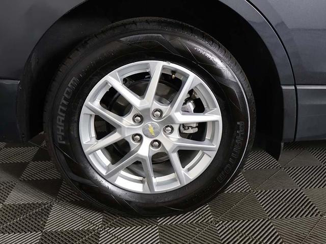 Photo of 2022 Iron Gray Metallic Chevrolet Equinox