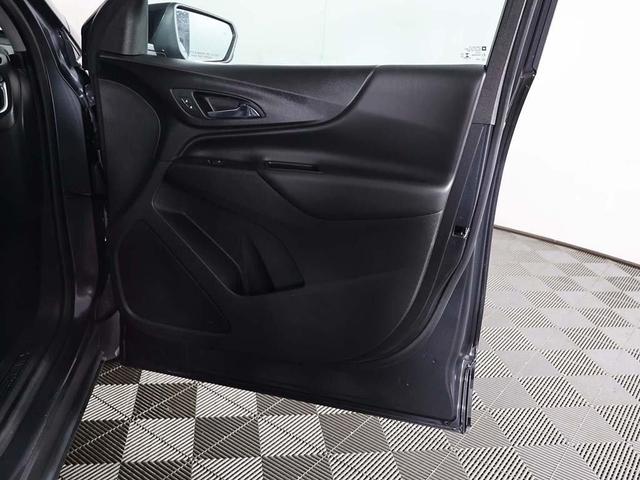 Photo of 2022 Iron Gray Metallic Chevrolet Equinox