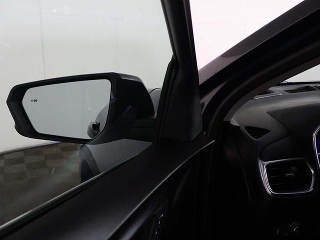 Photo of 2022 Iron Gray Metallic Chevrolet Equinox
