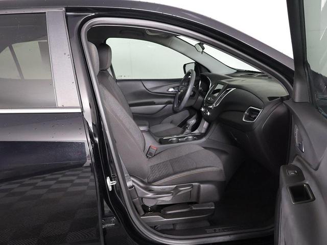 Photo of 2022 Mosaic Black Metallic Chevrolet Equinox