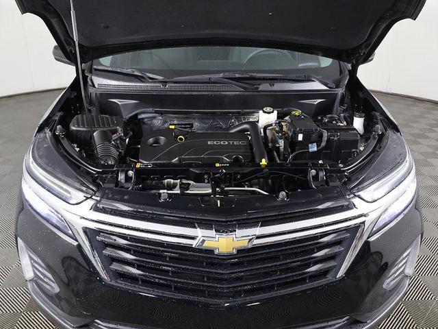 Photo of 2022 Mosaic Black Metallic Chevrolet Equinox