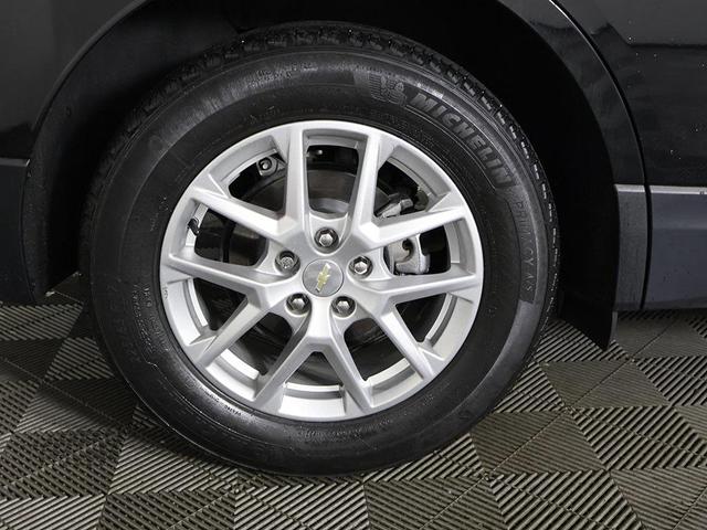 Photo of 2022 Mosaic Black Metallic Chevrolet Equinox