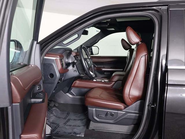 Photo of 2024 Black Metallic Ford Expedition Max