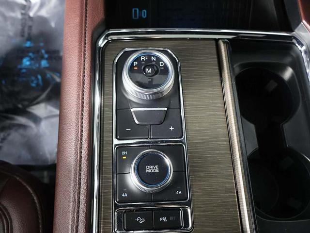 Photo of 2024 Black Metallic Ford Expedition Max