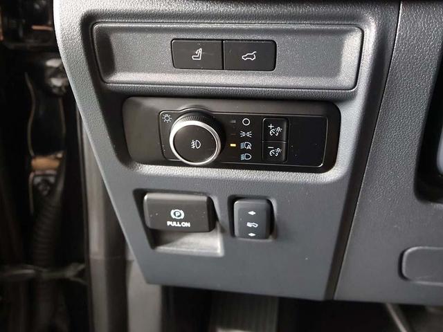 Photo of 2024 Black Metallic Ford Expedition Max