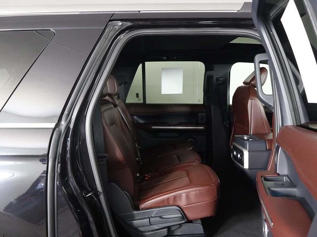 Photo of 2024 Black Metallic Ford Expedition Max