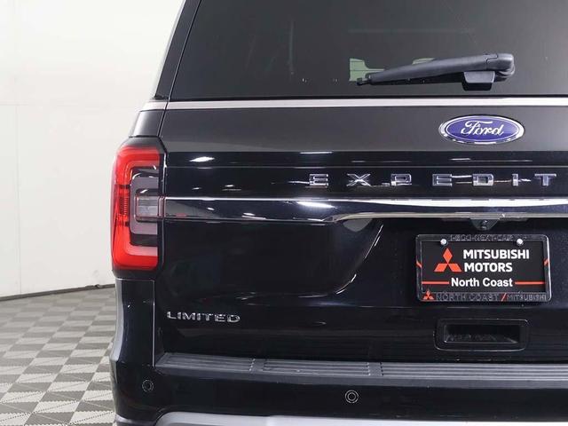 Photo of 2024 Black Metallic Ford Expedition Max