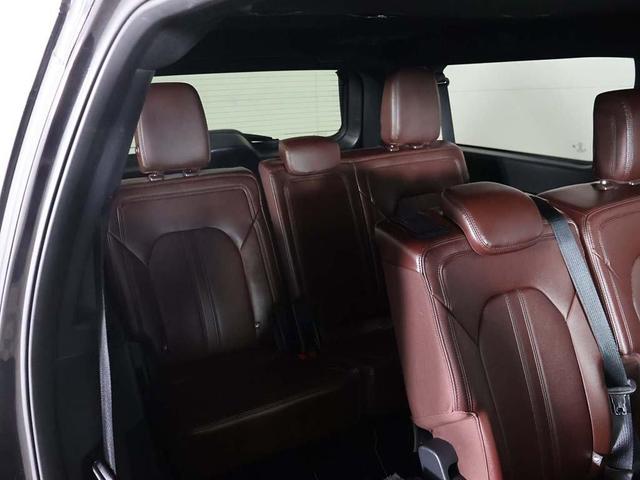 Photo of 2024 Black Metallic Ford Expedition Max