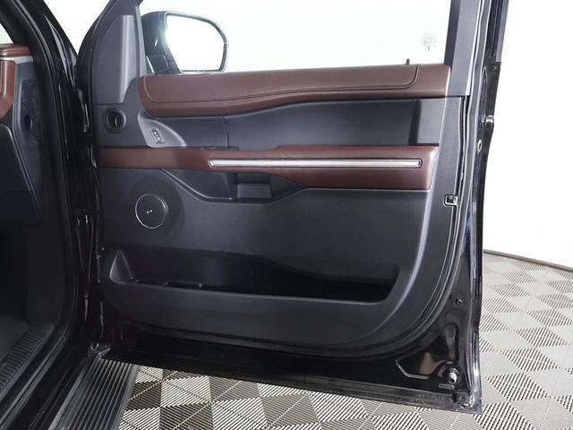 Photo of 2024 Black Metallic Ford Expedition Max