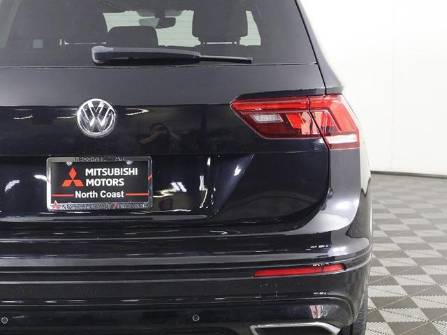 Photo of 2021 Deep Black Volkswagen Tiguan