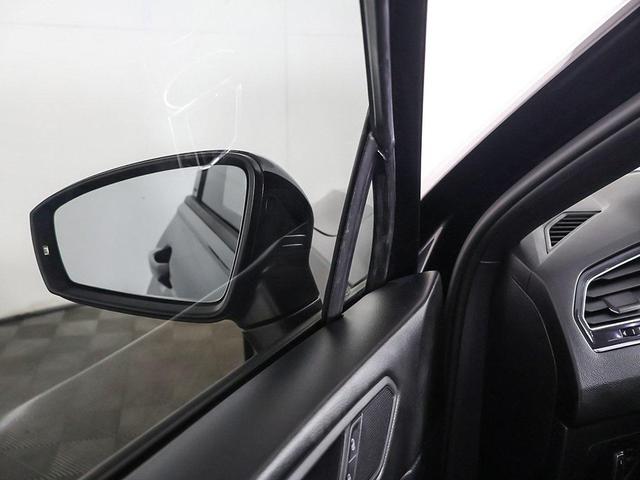 Photo of 2021 Deep Black Volkswagen Tiguan