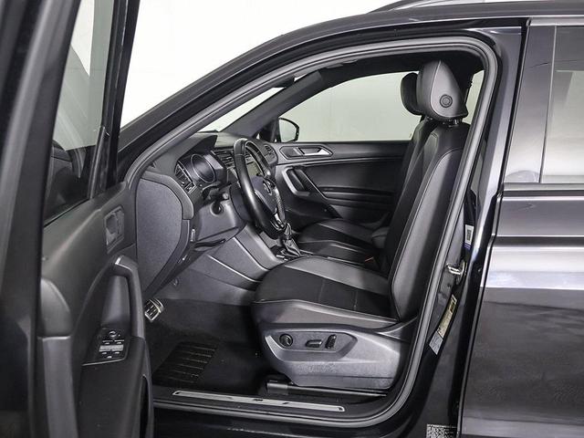 Photo of 2021 Deep Black Volkswagen Tiguan