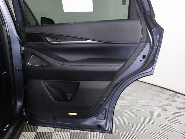 Photo of 2023 Blue INFINITI QX60