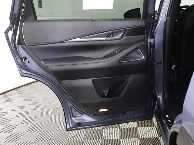 Photo of 2023 Blue INFINITI QX60