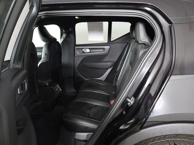 Photo of 2020 Onyx Black Metallic Volvo XC40