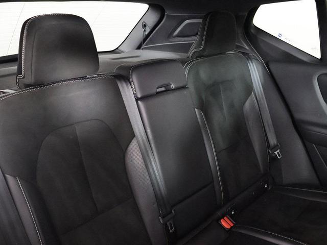 Photo of 2020 Onyx Black Metallic Volvo XC40