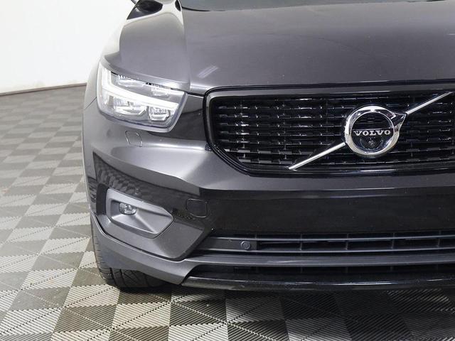 Photo of 2020 Onyx Black Metallic Volvo XC40