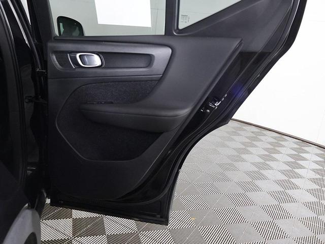 Photo of 2020 Onyx Black Metallic Volvo XC40
