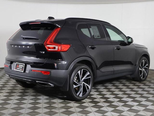 Photo of 2020 Onyx Black Metallic Volvo XC40