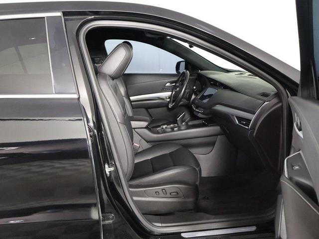Photo of 2022 Stellar Black Metallic Cadillac XT4