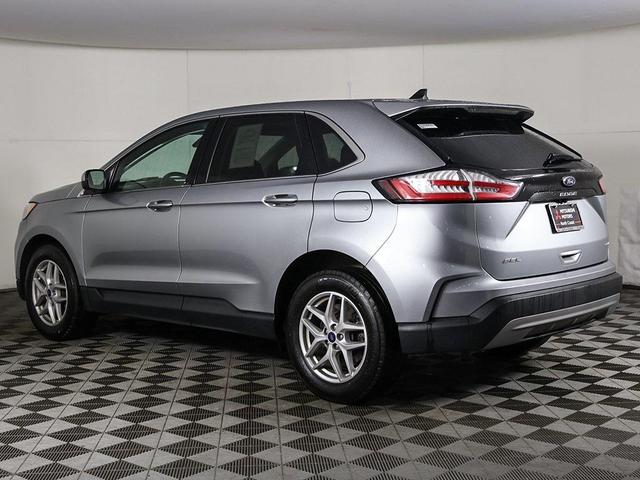 Photo of 2022 Iconic Silver Metallic Ford Edge