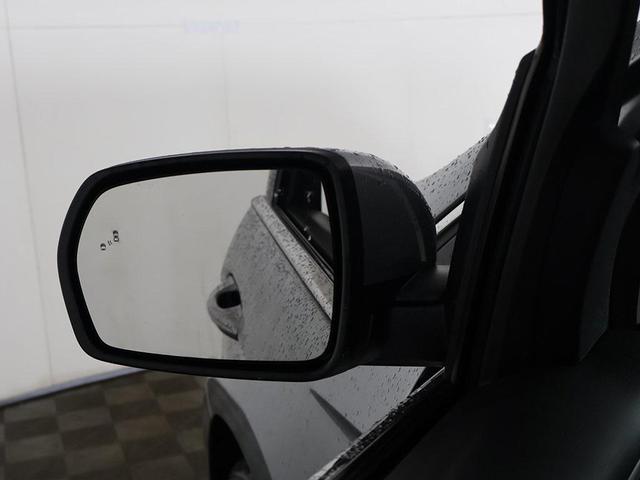 Photo of 2022 Iconic Silver Metallic Ford Edge