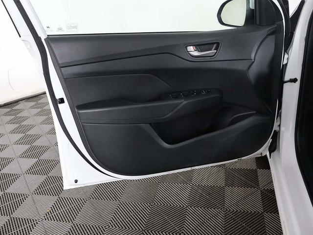 Photo of 2021 Frost White Pearl Hyundai Accent