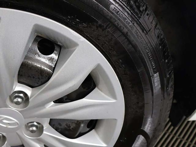 Photo of 2021 Frost White Pearl Hyundai Accent