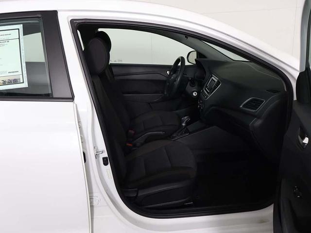 Photo of 2021 Frost White Pearl Hyundai Accent