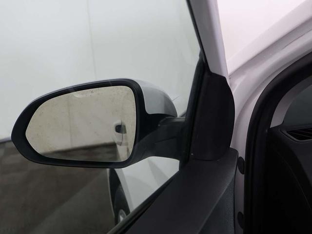 Photo of 2021 Frost White Pearl Hyundai Accent