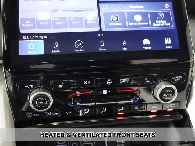 Photo of 2022 Silver Zynith Jeep Grand Cherokee L