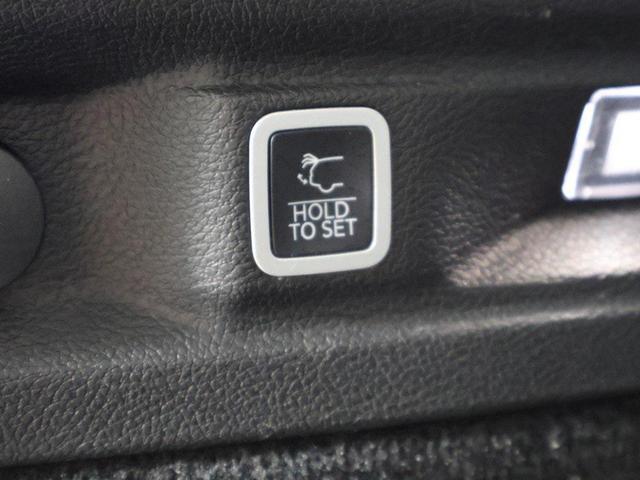Photo of 2022 Silver Zynith Jeep Grand Cherokee L