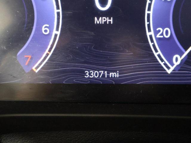 Photo of 2022 Silver Zynith Jeep Grand Cherokee L