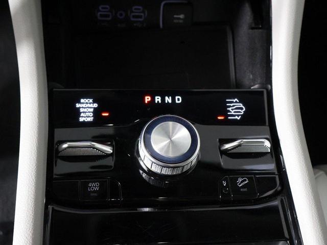 Photo of 2022 Silver Zynith Jeep Grand Cherokee L